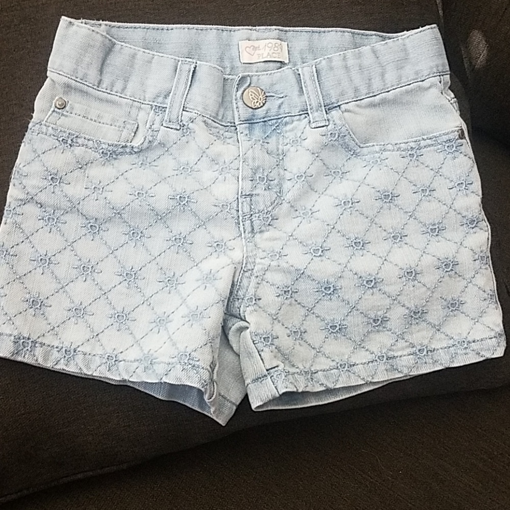 Shorts - Picture 1 of 2
